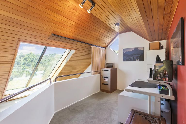 Photo of property in 27 Homewood Place, Chatswood, Auckland, 0626