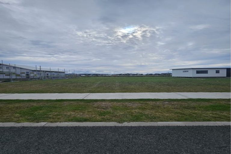 Photo of property in 208 Hamiora Street, Matarangi, 3592