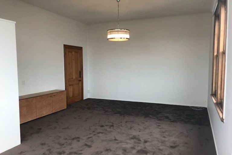 Photo of property in 43 Grant Road, Thorndon, Wellington, 6011