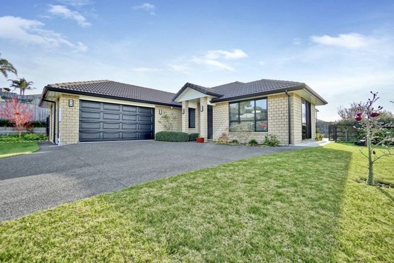 Photo of property in 10 Allanah Place, Te Puke, 3119