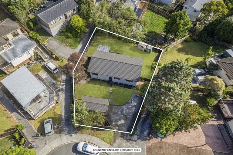 Photo of property in 15 Panzic Place, Glen Eden, Auckland, 0602