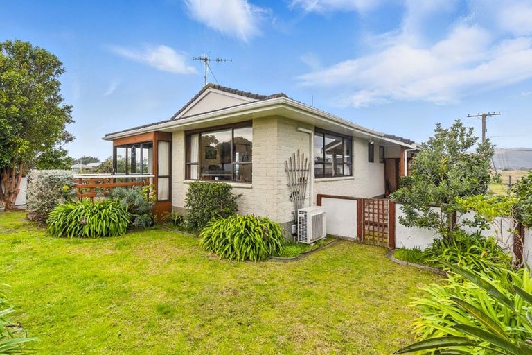 Photo of property in 57a Golf Road, Paraparaumu Beach, Paraparaumu, 5032