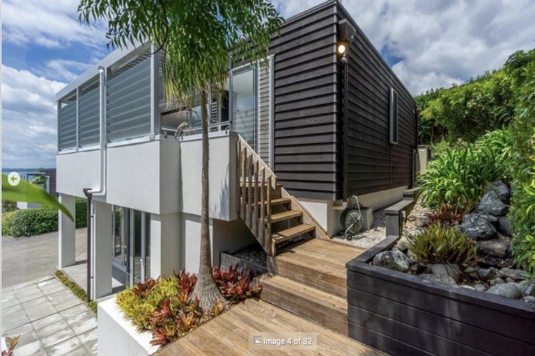 Photo of property in 2/55 Parr Terrace, Castor Bay, Auckland, 0620