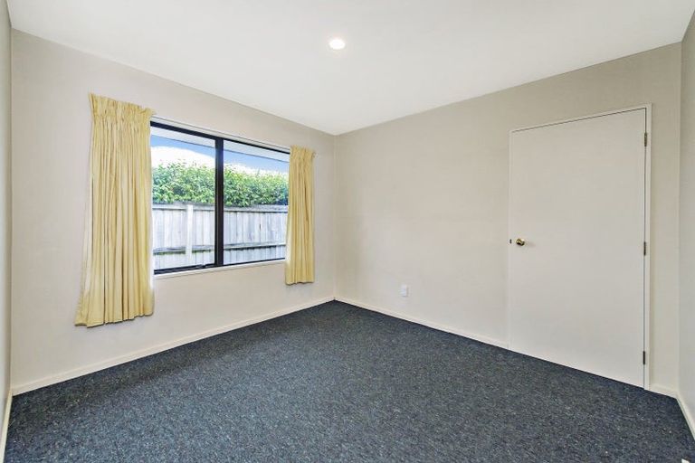 Photo of property in 8 Oldham Place, Darfield, 7510