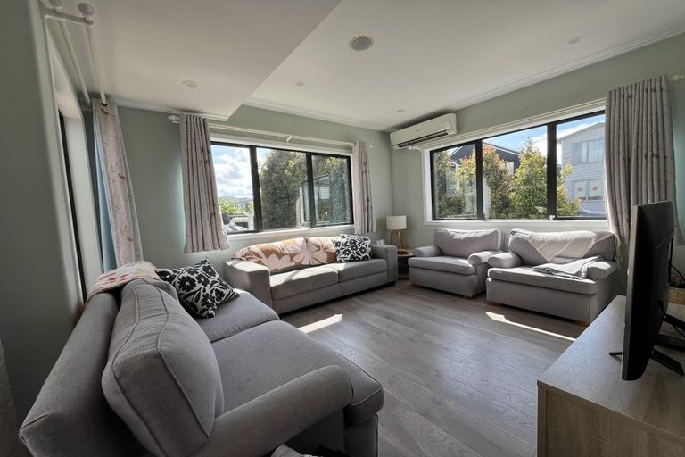 Photo of property in 40 Greenfinch Road, Hobsonville, Auckland, 0616