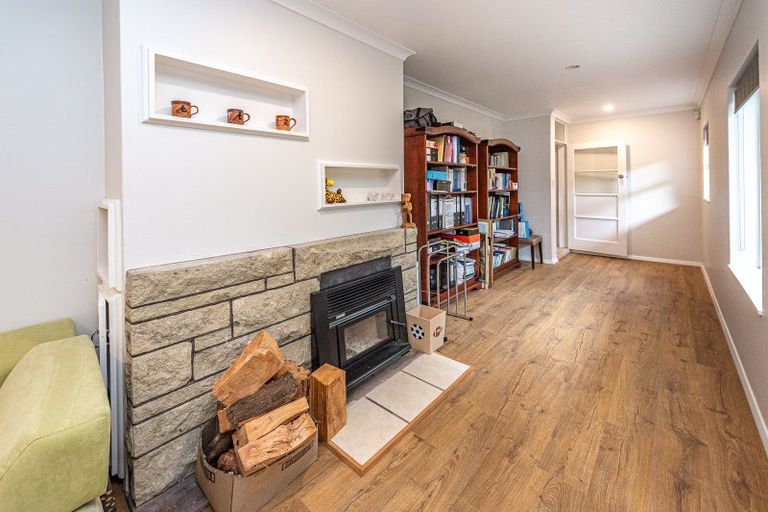 Photo of property in 31 Kent Road, Saint Johns Hill, Whanganui, 4501