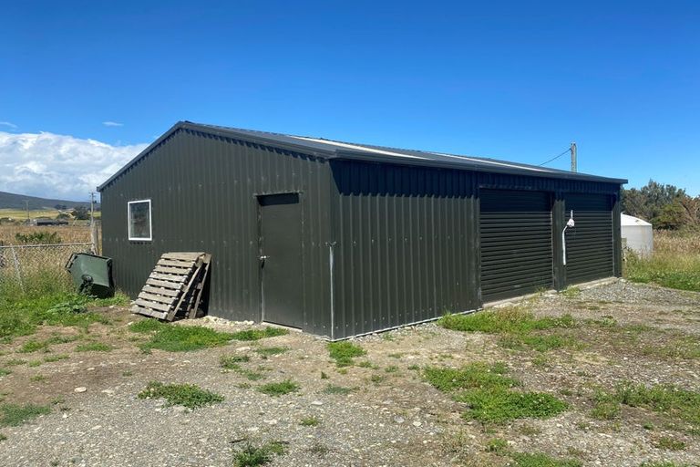 Photo of property in 38 Redpath Road, Orepuki, Riverton, 9881