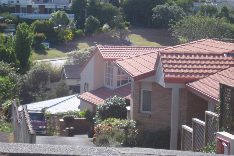 Photo of property in 1/444 Beach Road, Murrays Bay, Auckland, 0630