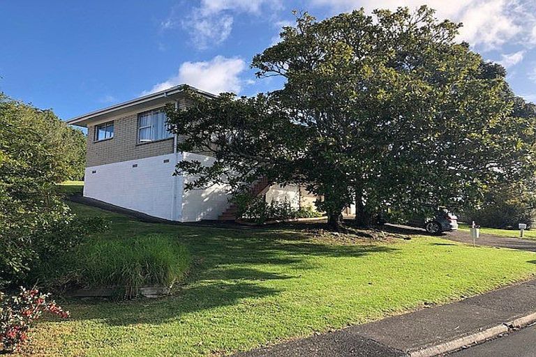 Photo of property in 1/26 Velma Road, Hillcrest, Auckland, 0627