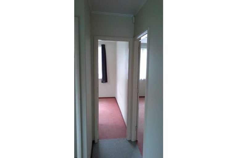 Photo of property in 5 Waldie Grove, Avalon, Lower Hutt, 5011