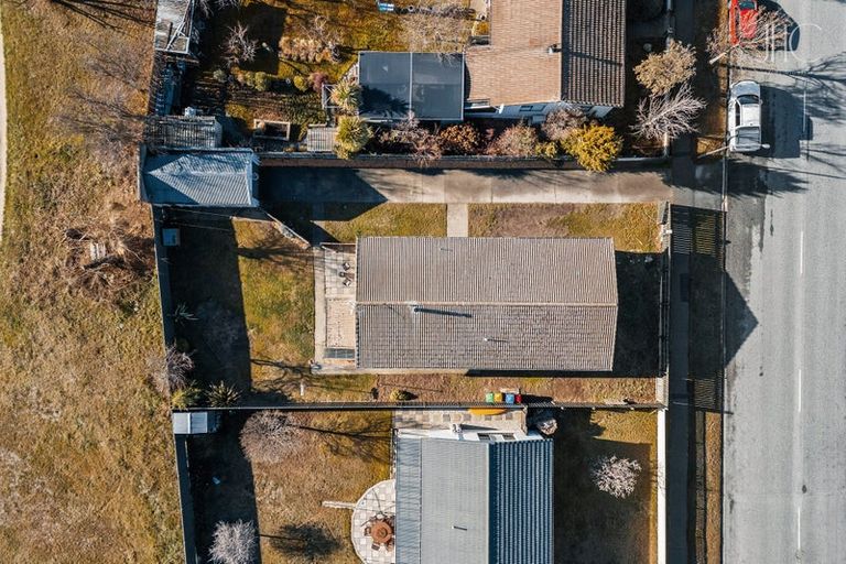 Photo of property in 100 Waenga Drive, Cromwell, 9310