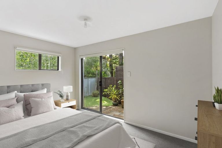 Photo of property in 37a Oteha Valley Road, Northcross, Auckland, 0632