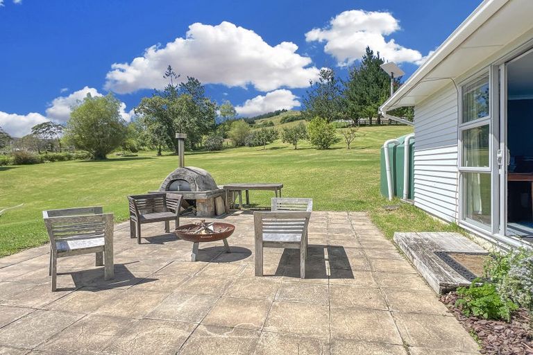 Photo of property in 960 Whangaripo Valley Road, Whangaripo, Wellsford, 0972