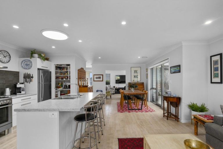 Photo of property in 40 Charlotte Drive, Omokoroa, 3114