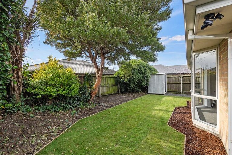 Photo of property in 2/9 Ruru Road, Linwood, Christchurch, 8062