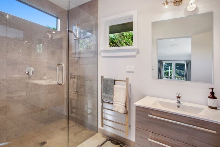 Photo of property in 16 Ao Marama Place, Kerikeri, 0294