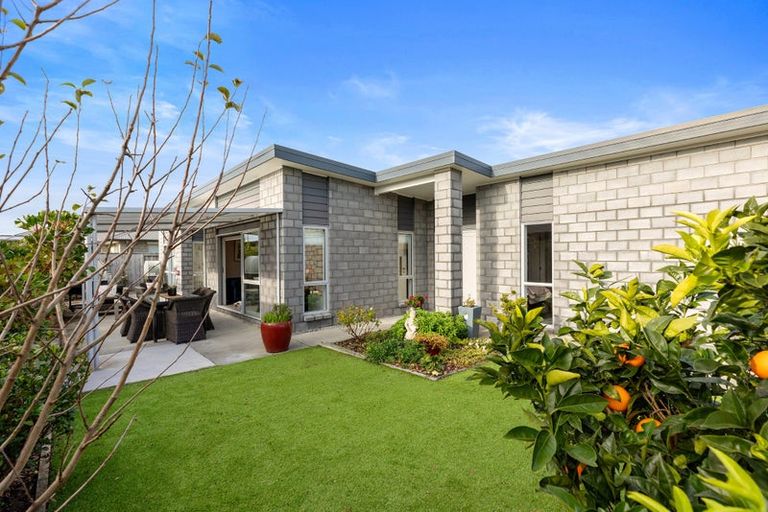 Photo of property in 19 Piata Street, Papamoa Beach, Papamoa, 3118