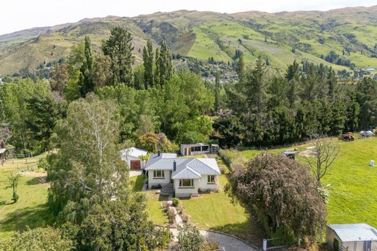 Photo of property in 153 Roxburgh Road East, Roxburgh East, Roxburgh, 9571