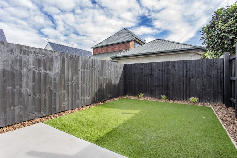 Photo of property in 9/29 Main Road South, Sockburn, Christchurch, 8042