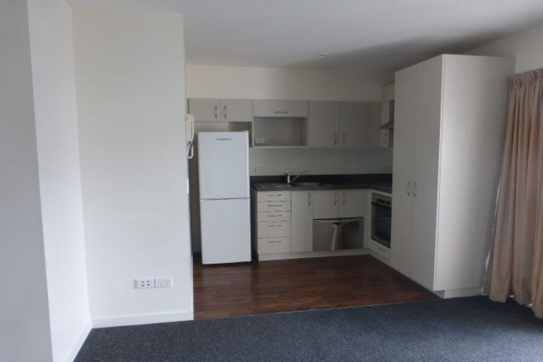 Photo of property in 7/30 Mathesons Road, Phillipstown, Christchurch, 8011