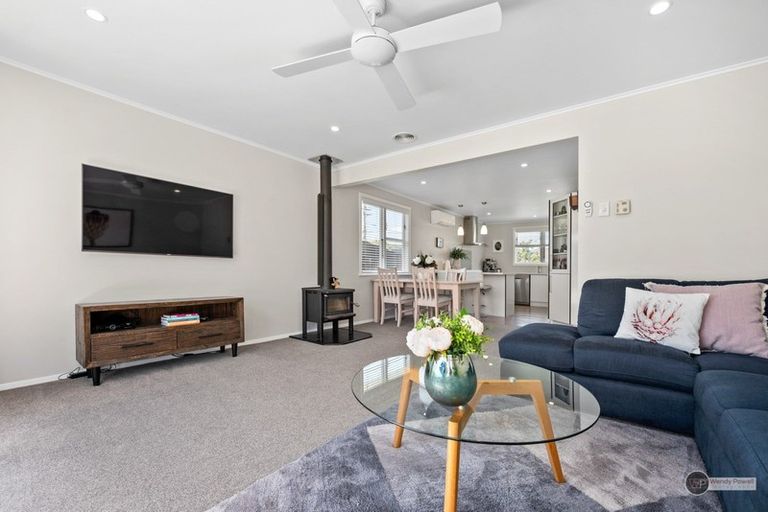 Photo of property in 76 Shakespeare Avenue, Trentham, Upper Hutt, 5018