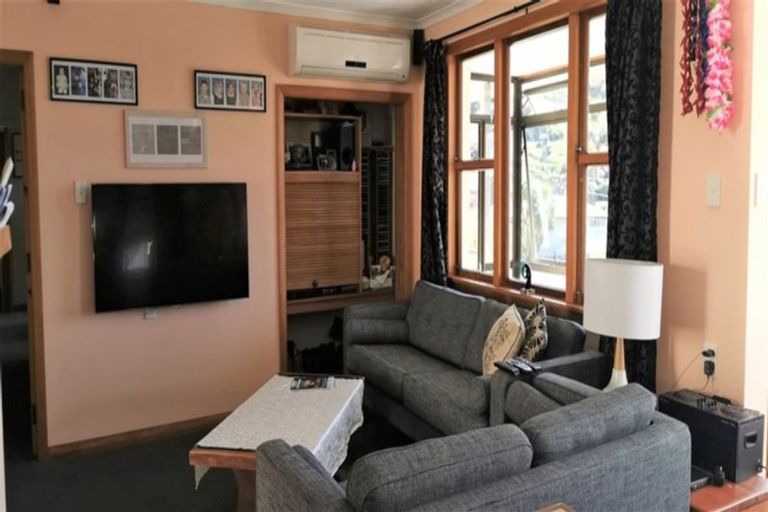 Photo of property in 36 South Terrace, Picton, 7220