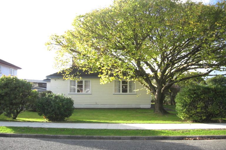 Photo of property in 24 Dyer Street, Epuni, Lower Hutt, 5011