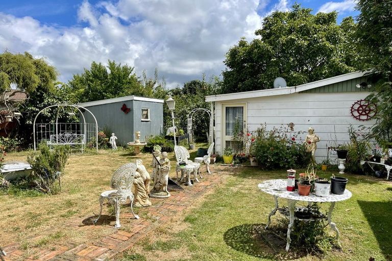 Photo of property in 30 Rhodes Street, Waimate, 7924