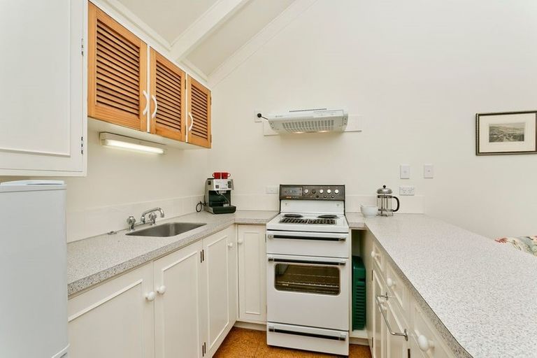 Photo of property in 11a Albany Highway, Unsworth Heights, Auckland, 0632