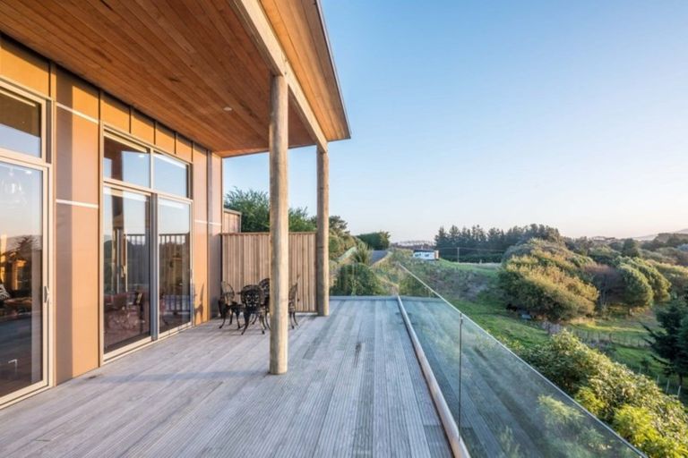 Photo of property in 194 Peka Peka Road, Peka Peka, Waikanae, 5391