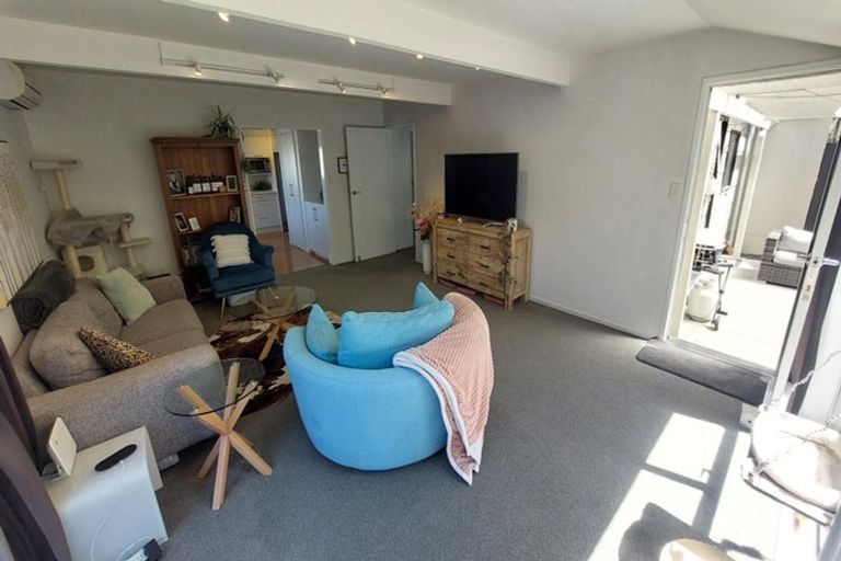 Photo of property in 1/25 Yellowstone Crescent, Burwood, Christchurch, 8083