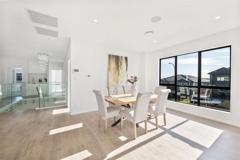 Photo of property in 2 Piki Street, Flat Bush, Auckland, 2019