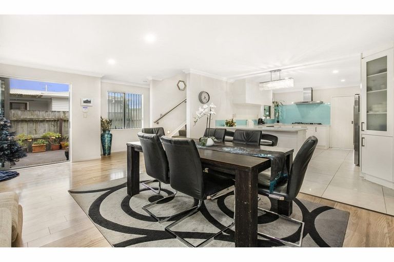 Photo of property in 13 Sunnyside Crescent, Papatoetoe, Auckland, 2025