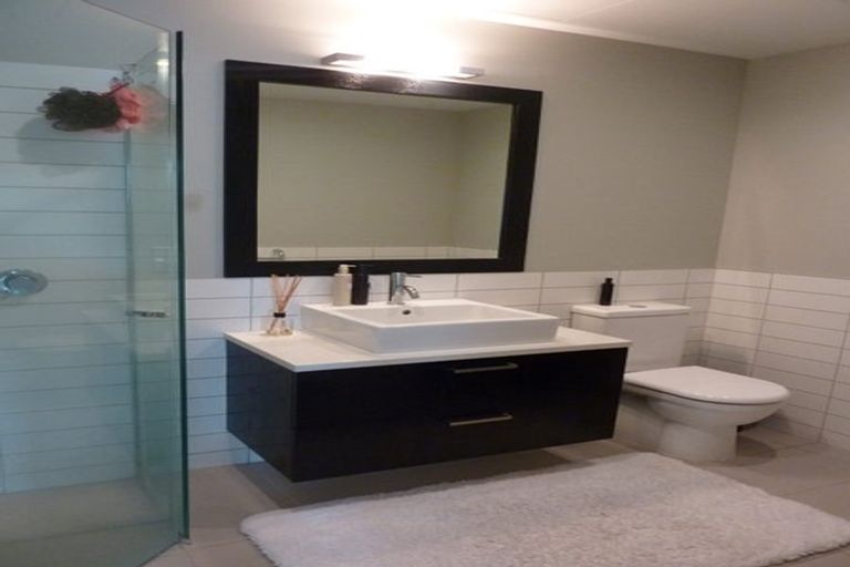 Photo of property in Chews Lane Apartments, 17d/9 Chews Lane, Wellington Central, Wellington, 6011