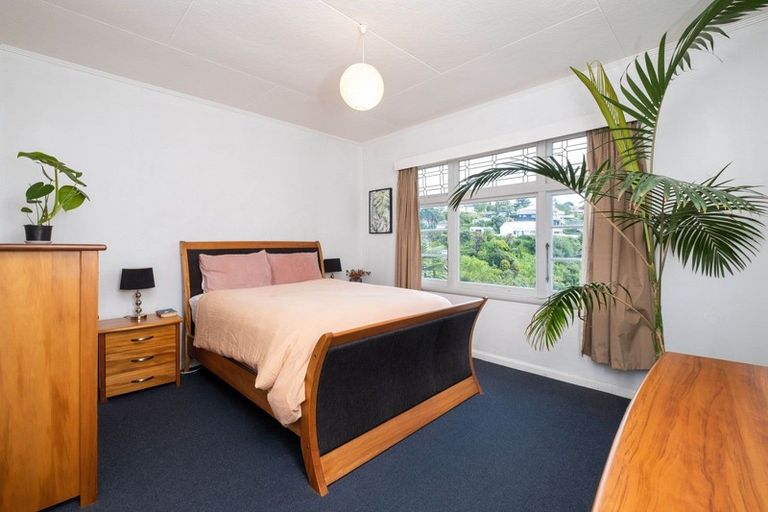 Photo of property in 8 Hadfield Terrace, Bluff Hill, Napier, 4110