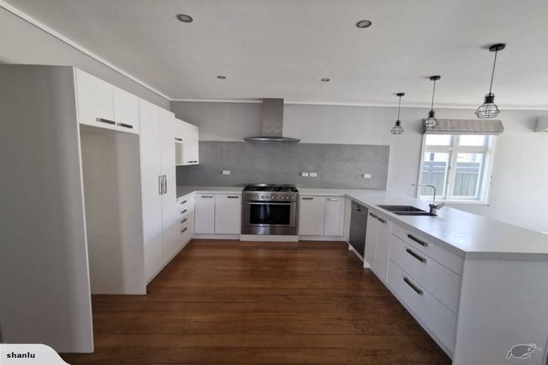 Photo of property in 21 Pilmuir Street, Hutt Central, Lower Hutt, 5010