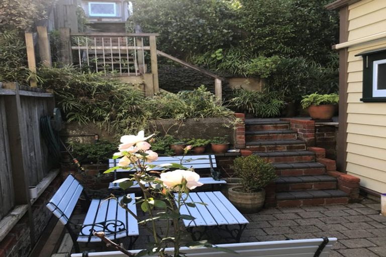 Photo of property in 6 Watson Street, Te Aro, Wellington, 6011