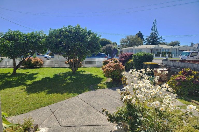 Photo of property in 9 York Street, Levin, 5510