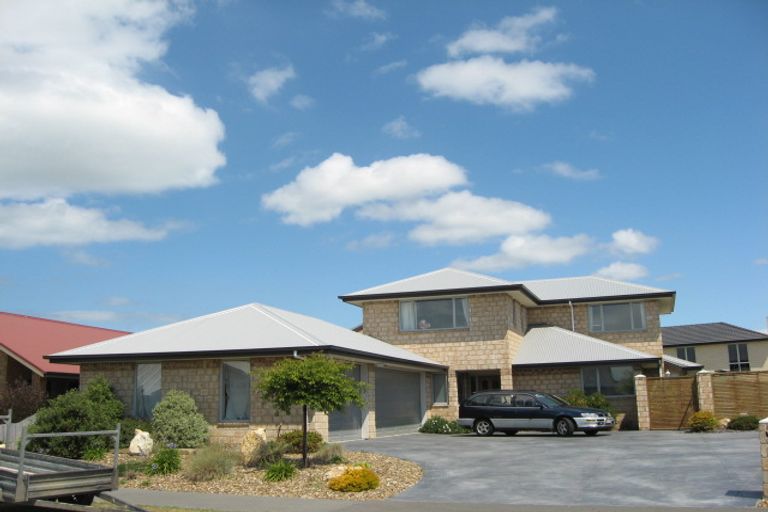 Photo of property in 5 Evergreen Place, Parklands, Christchurch, 8083