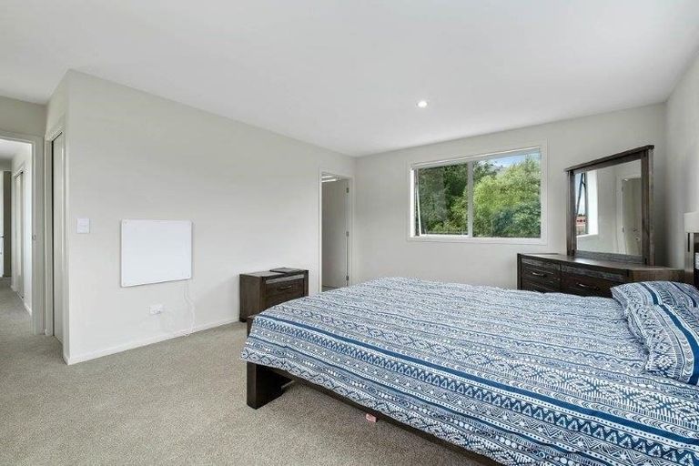 Photo of property in 17 Moraine Place, Lake Hawea, Wanaka, 9382