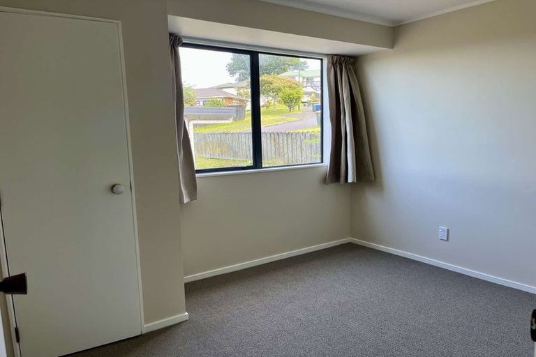 Photo of property in 29a Carillon Place, Massey, Auckland, 0614