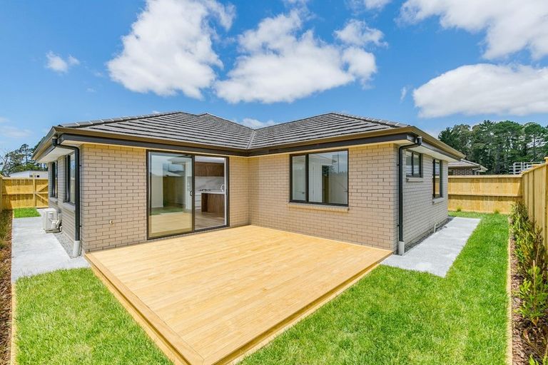 Photo of property in 11 Zadar Street, Kumeu, 0810