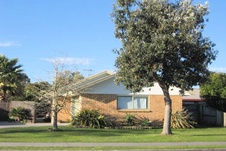 Photo of property in 28 Pacific View Road, Papamoa Beach, Papamoa, 3118