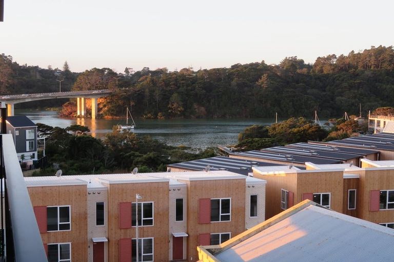 Photo of property in 505/2 Launch Road, Hobsonville, Auckland, 0616