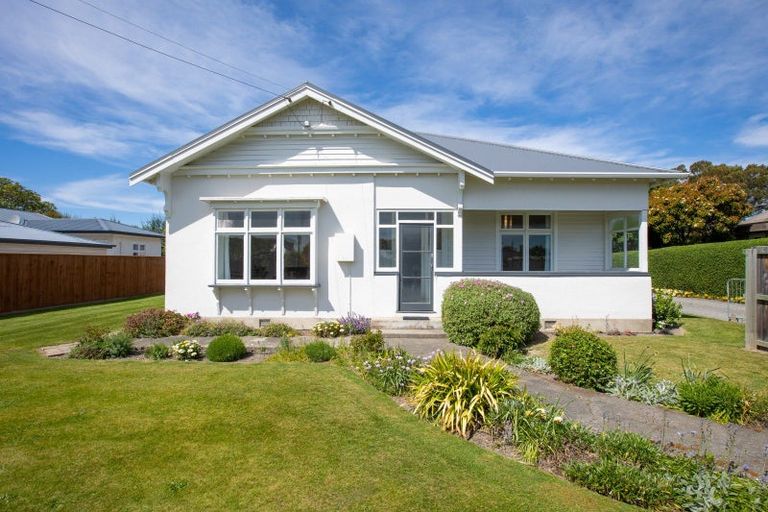Photo of property in 121 Kippenberger Avenue, Rangiora, 7400