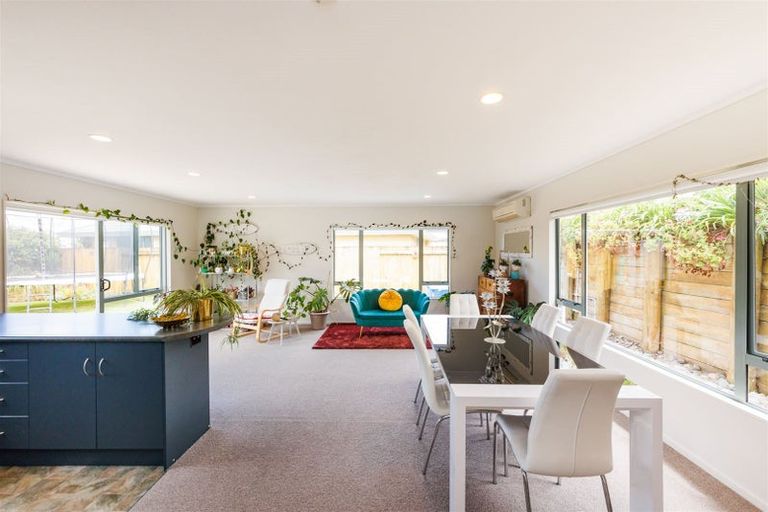 Photo of property in 106 Parnell Heights, Kelvin Grove, Palmerston North, 4414