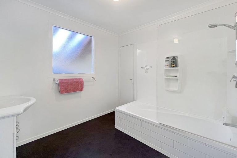 Photo of property in 14 Fraser Crescent, Twizel, 7901