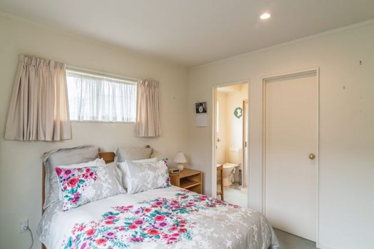 Photo of property in 38 Arawhata Road, Paraparaumu, 5032