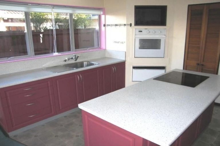 Photo of property in 18a Aileen Place, Upper Riccarton, Christchurch, 8041