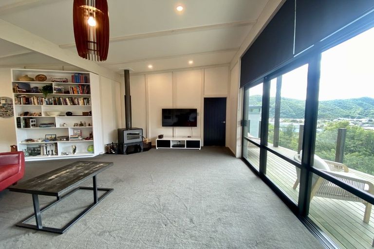 Photo of property in 11a Moana Heights, Waikawa, Picton, 7220